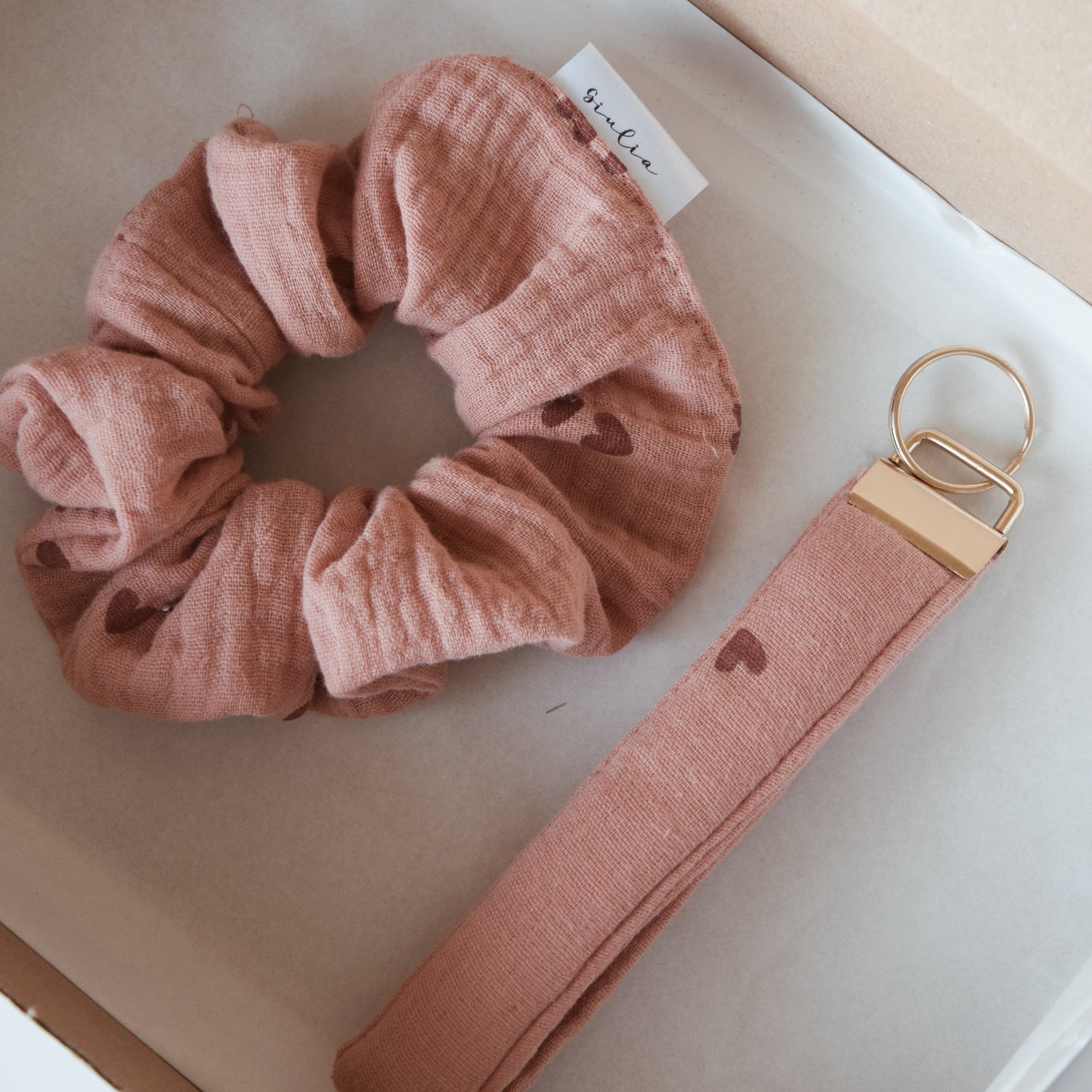 Scrunchie personalizzato con nome