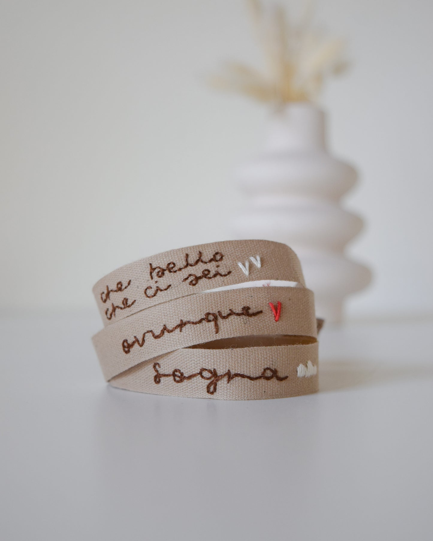 Braccialetti con dedica (nocciola)